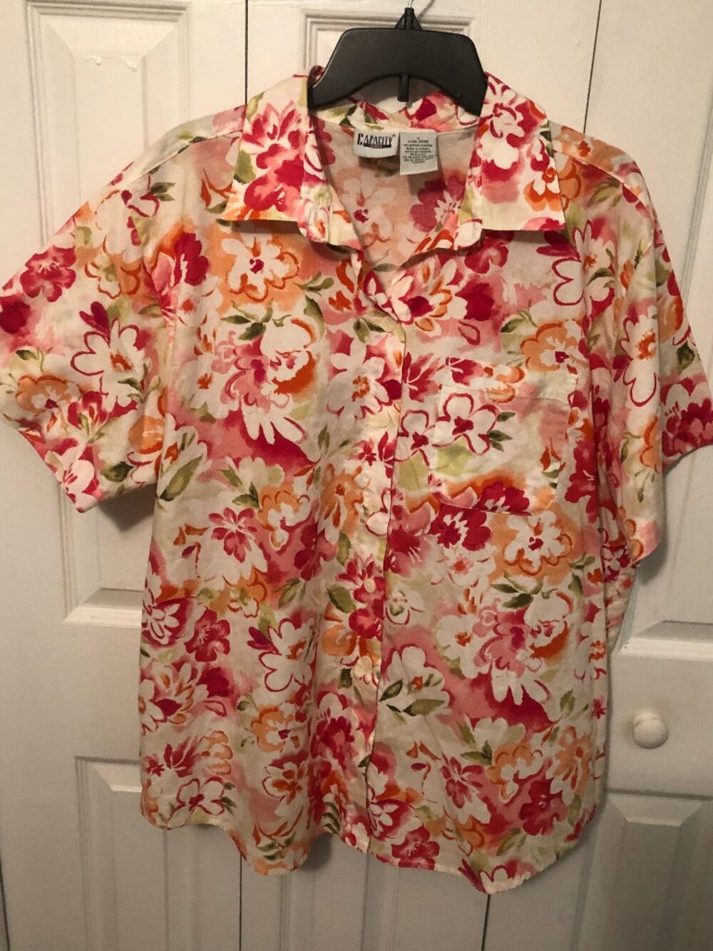 Capacity Woman 1X Colorful Printed Button Down Blouse Short Sleeve